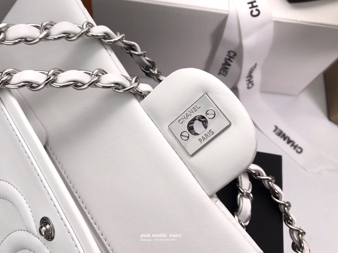 CHANEL Classic Flap CF