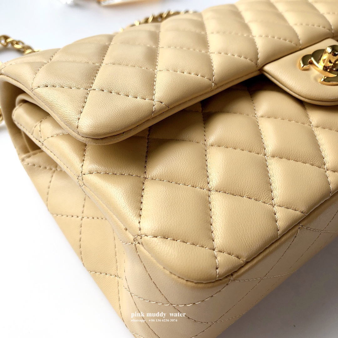 CHANEL Classic Flap CF