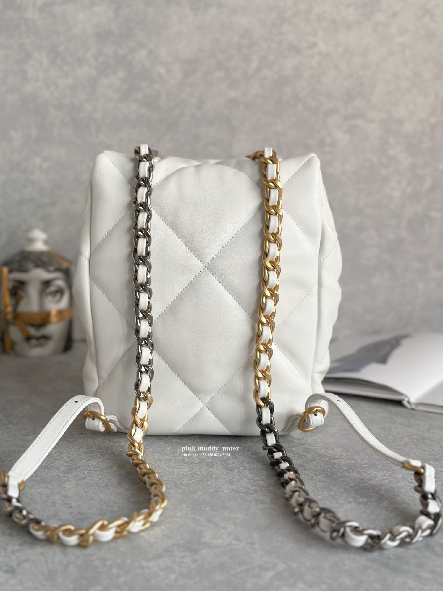 CHANEL19Bag 24C Resort Collection