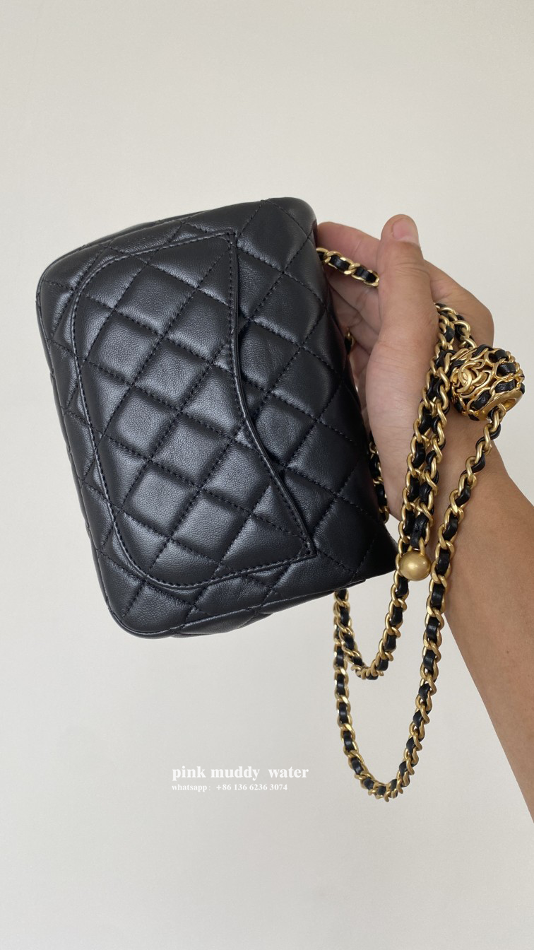 CHANEL 23K Crossbody Bag