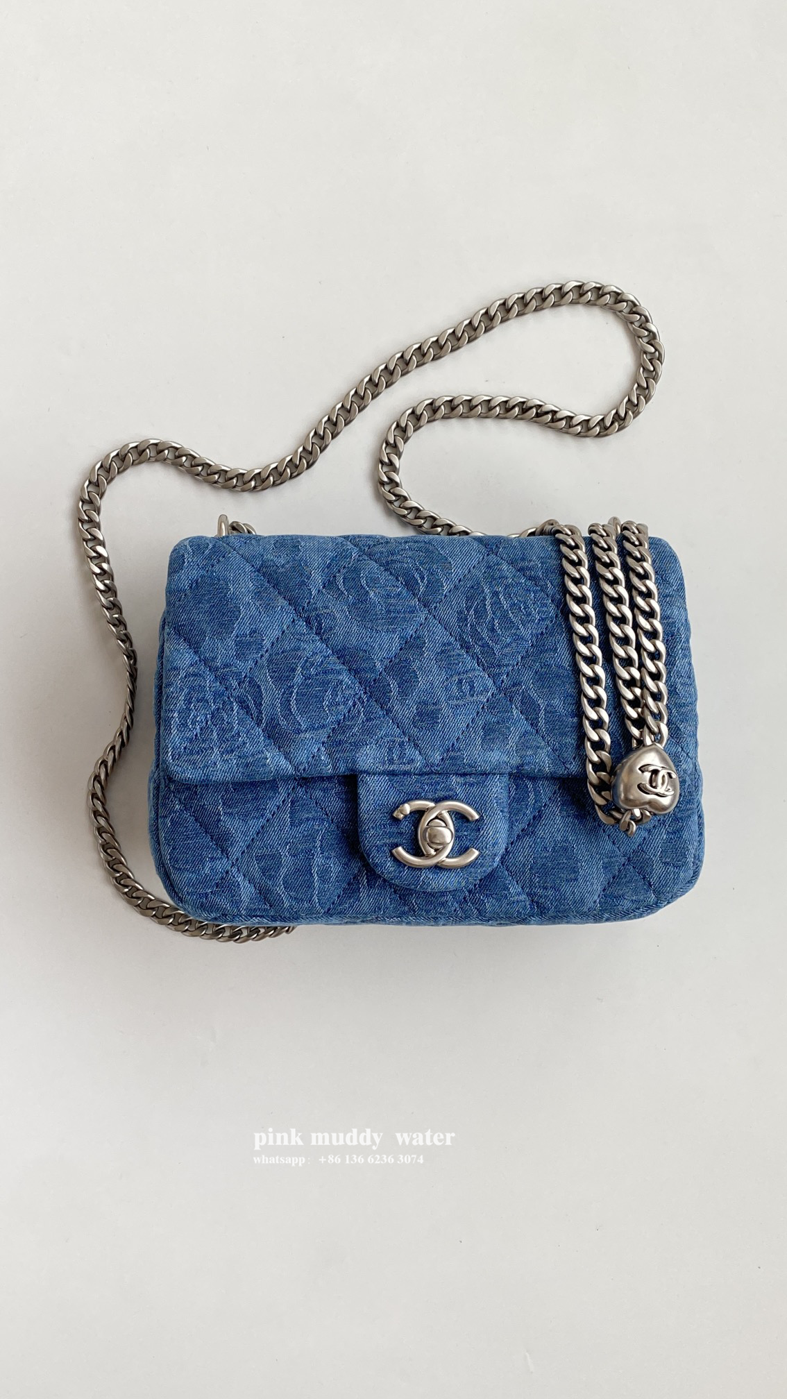 CHANEL 23K Crossbody Bag