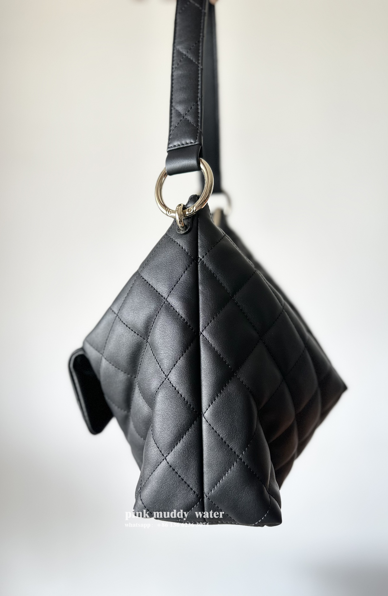 CHANEL 23B Hippie Hobo Bag