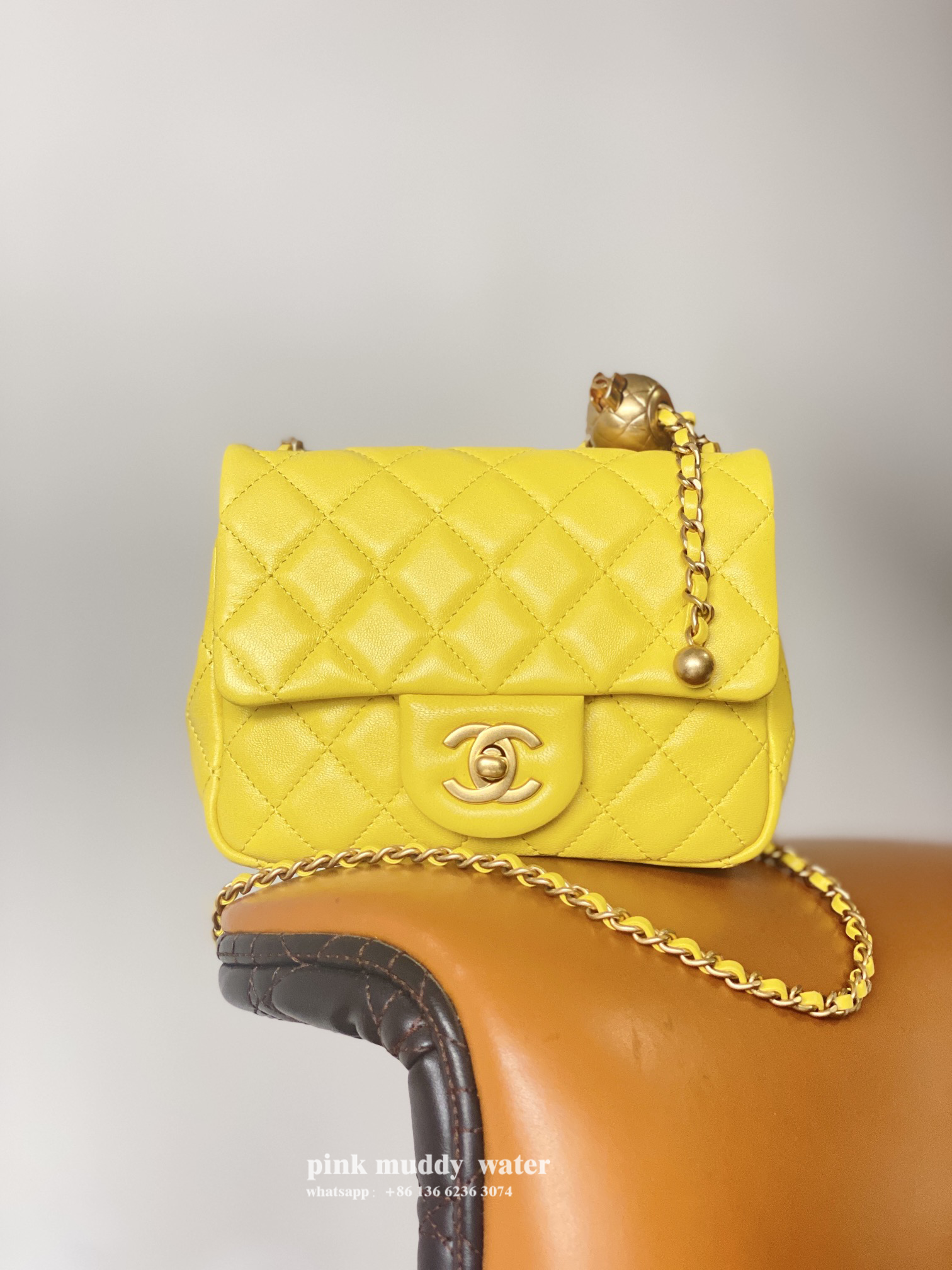 CHANEL 23K Crossbody Bag