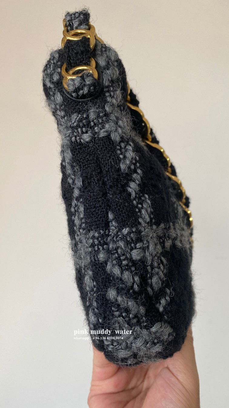 CHANEL 22K also available