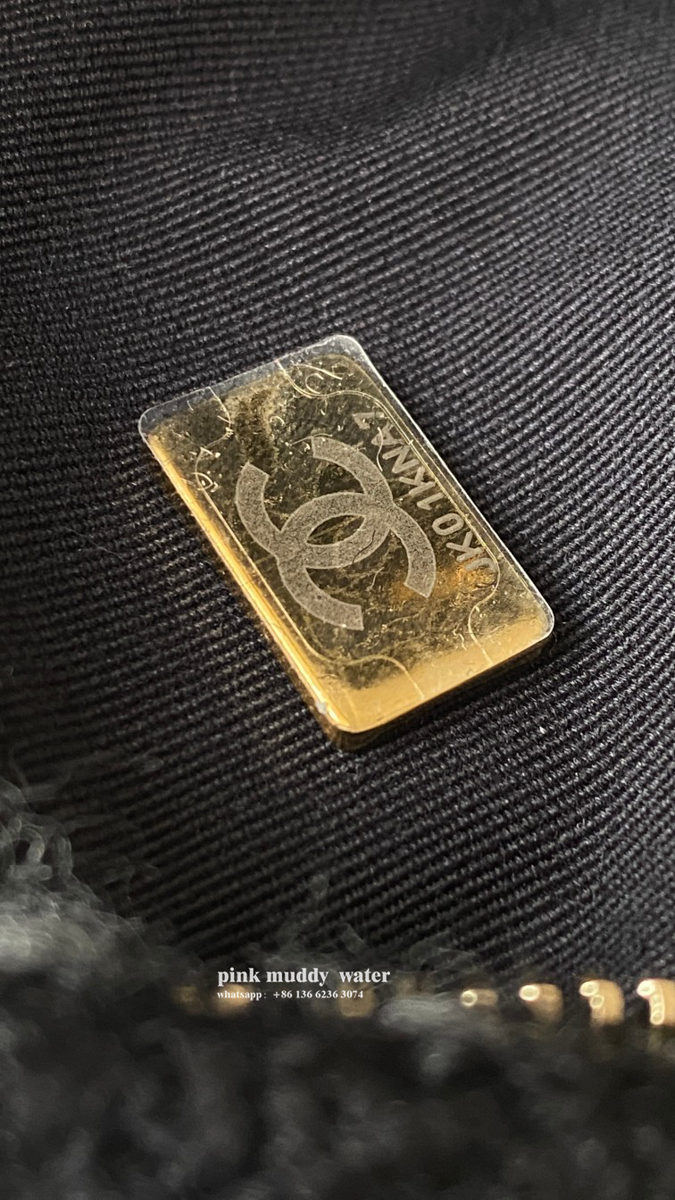 CHANEL 22K also available