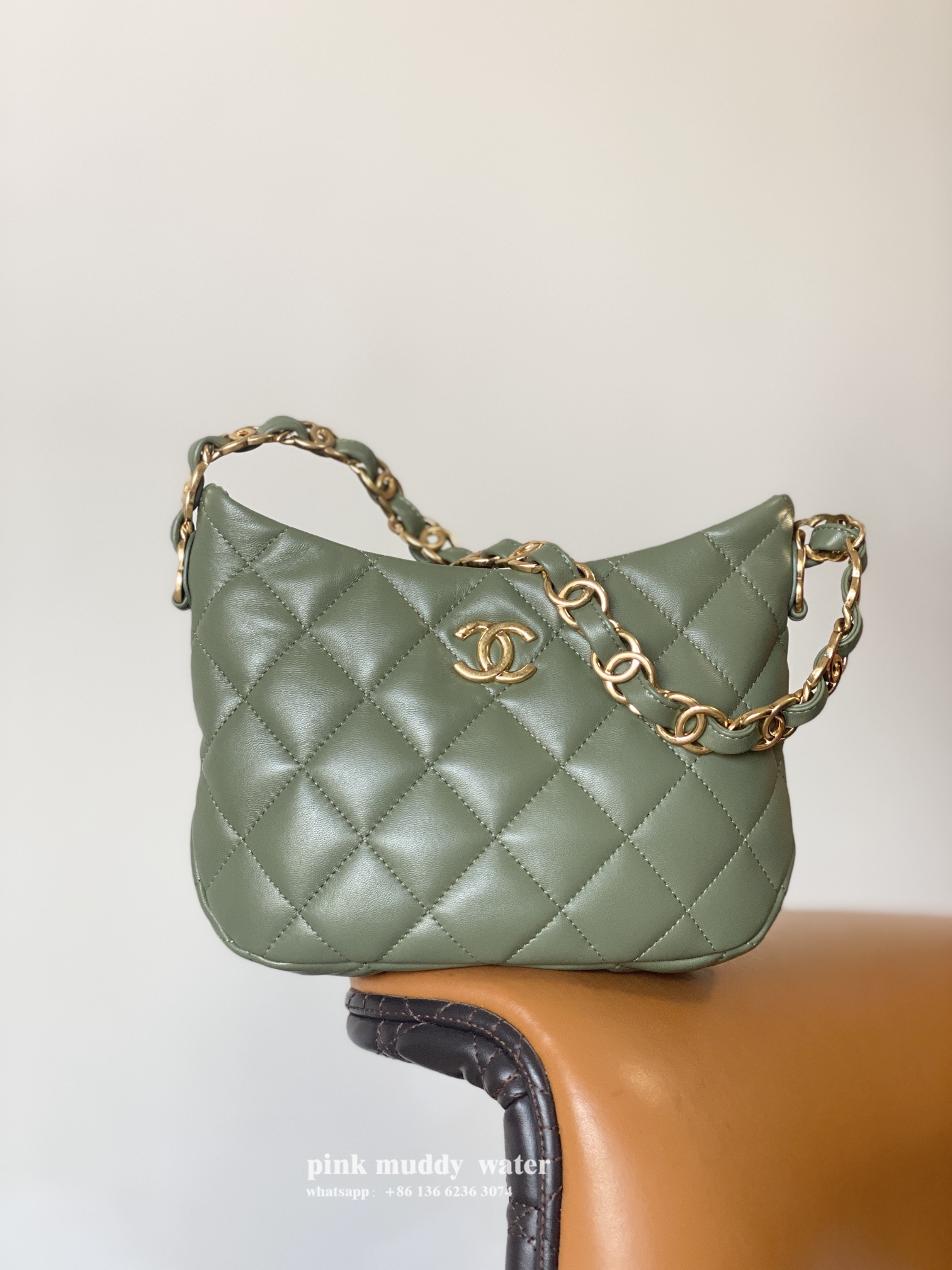 CHANEL 22K also available