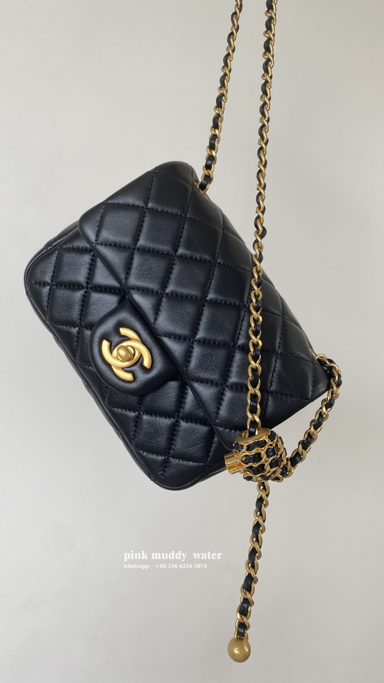 CHANEL 23K Crossbody Bag