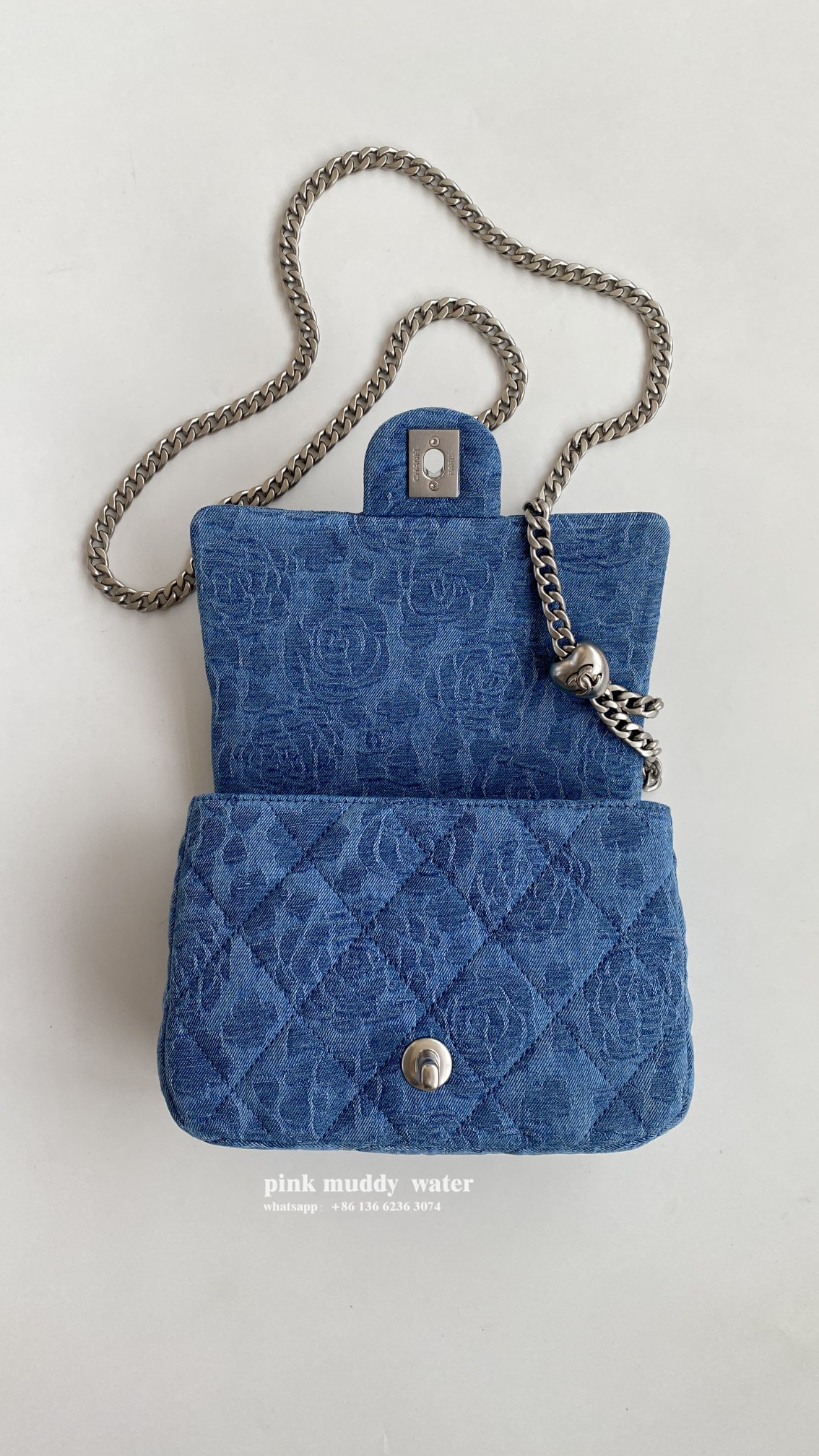 CHANEL 23K Crossbody Bag