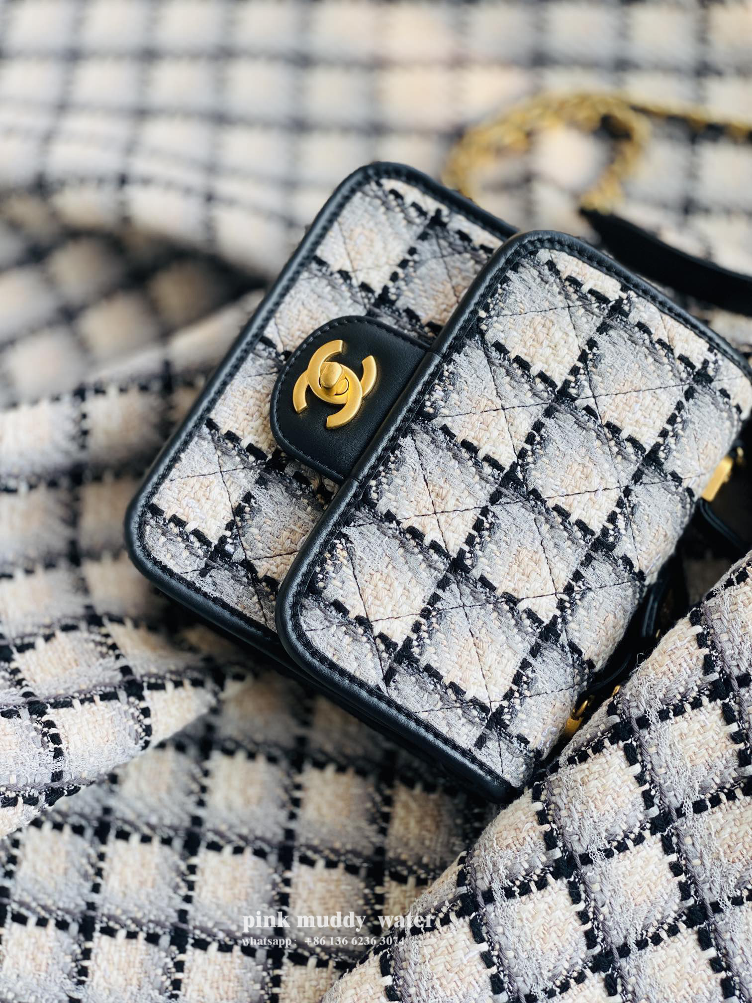 CHANEL 22K Flap Handbag