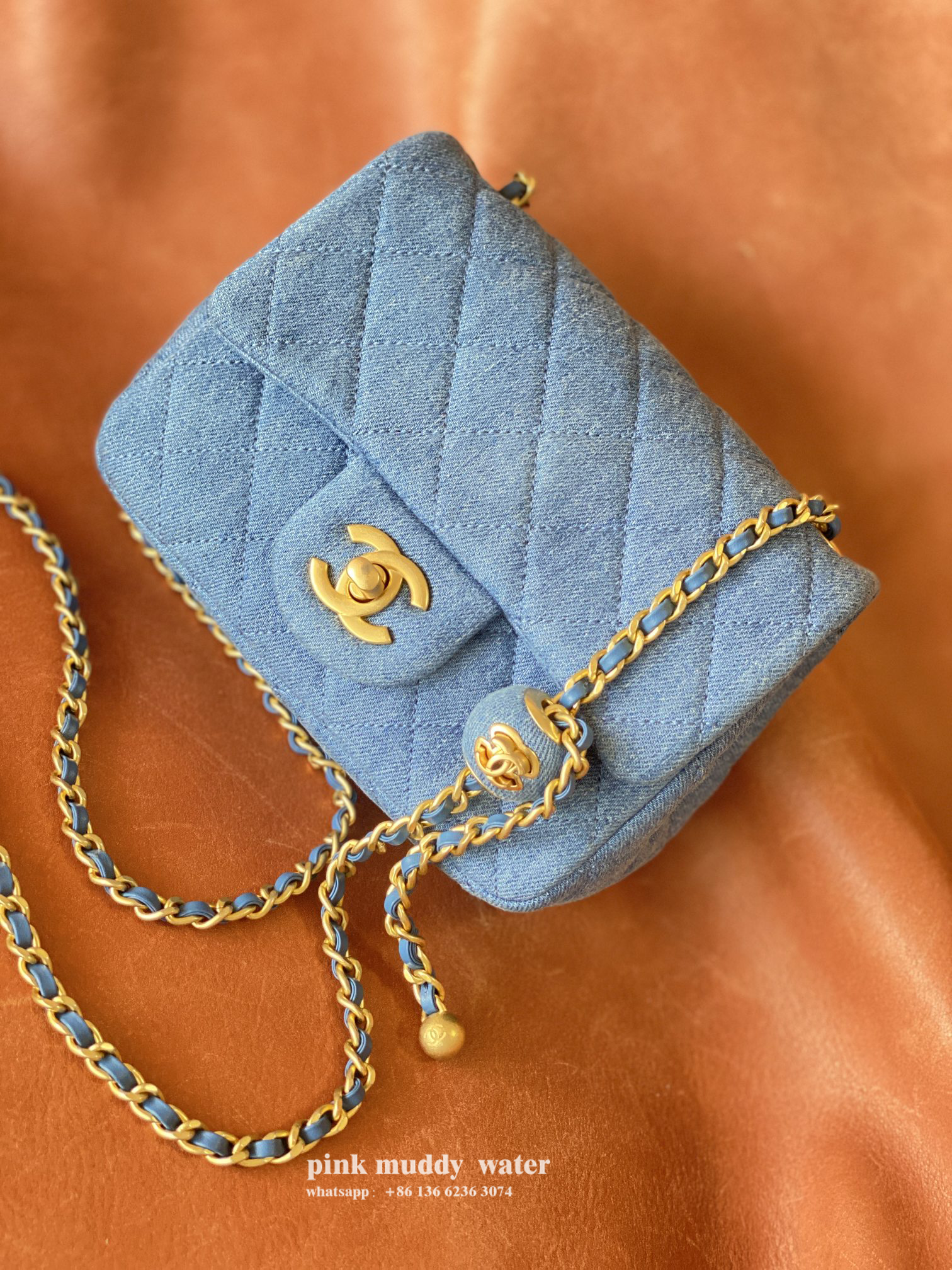 CHANEL 23K Crossbody Bag