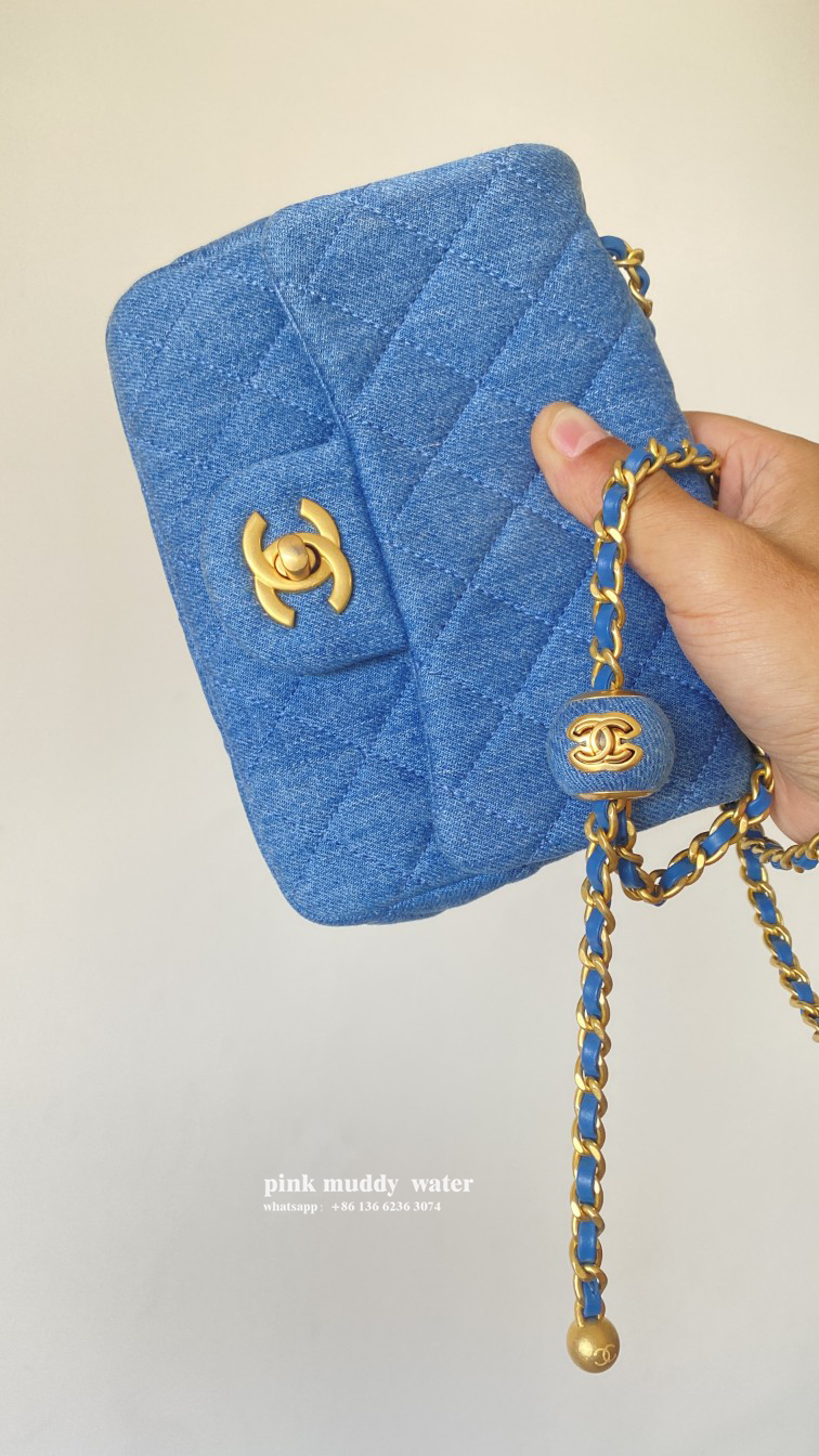 CHANEL 23K Crossbody Bag