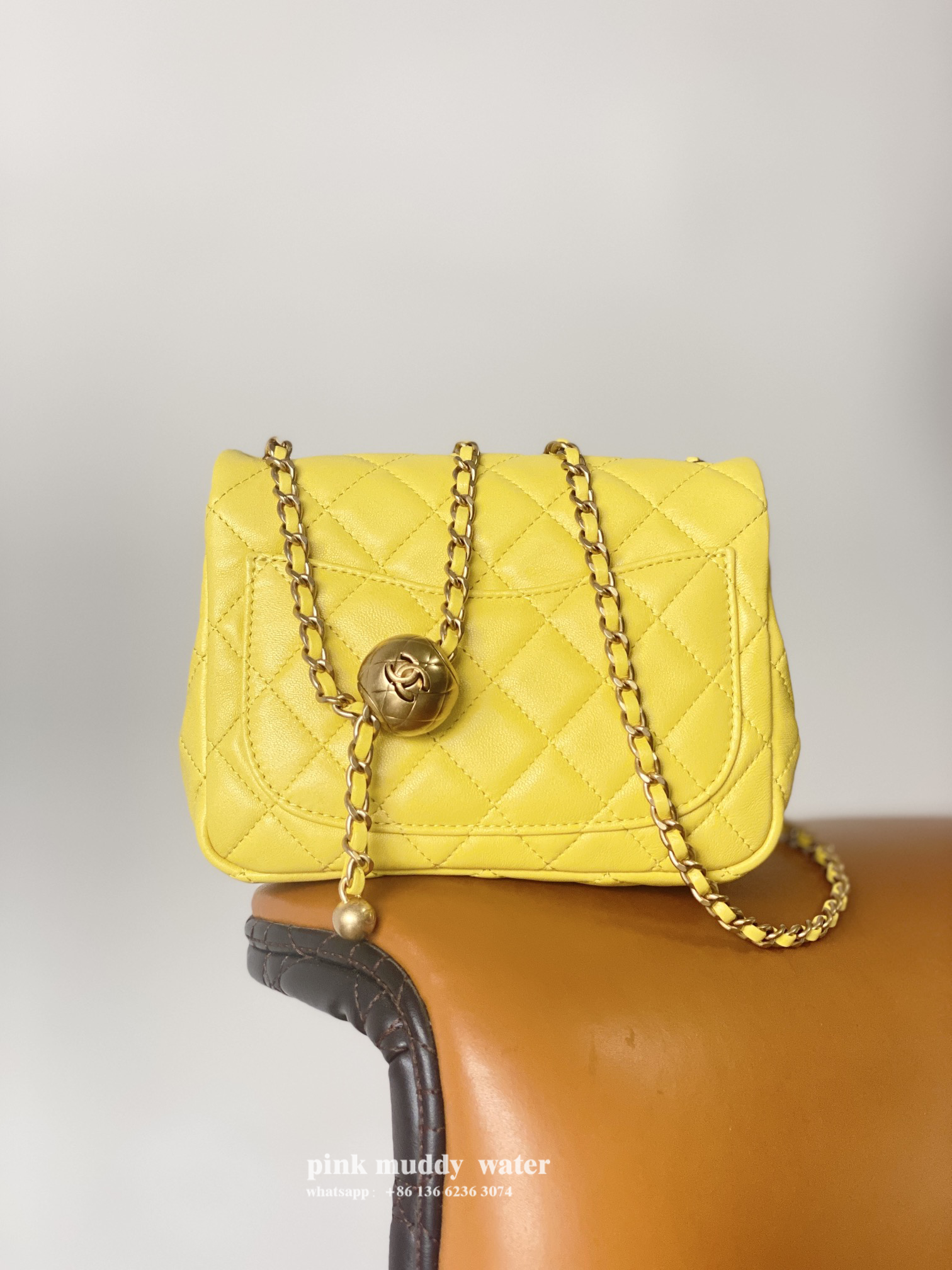 CHANEL 23K Crossbody Bag