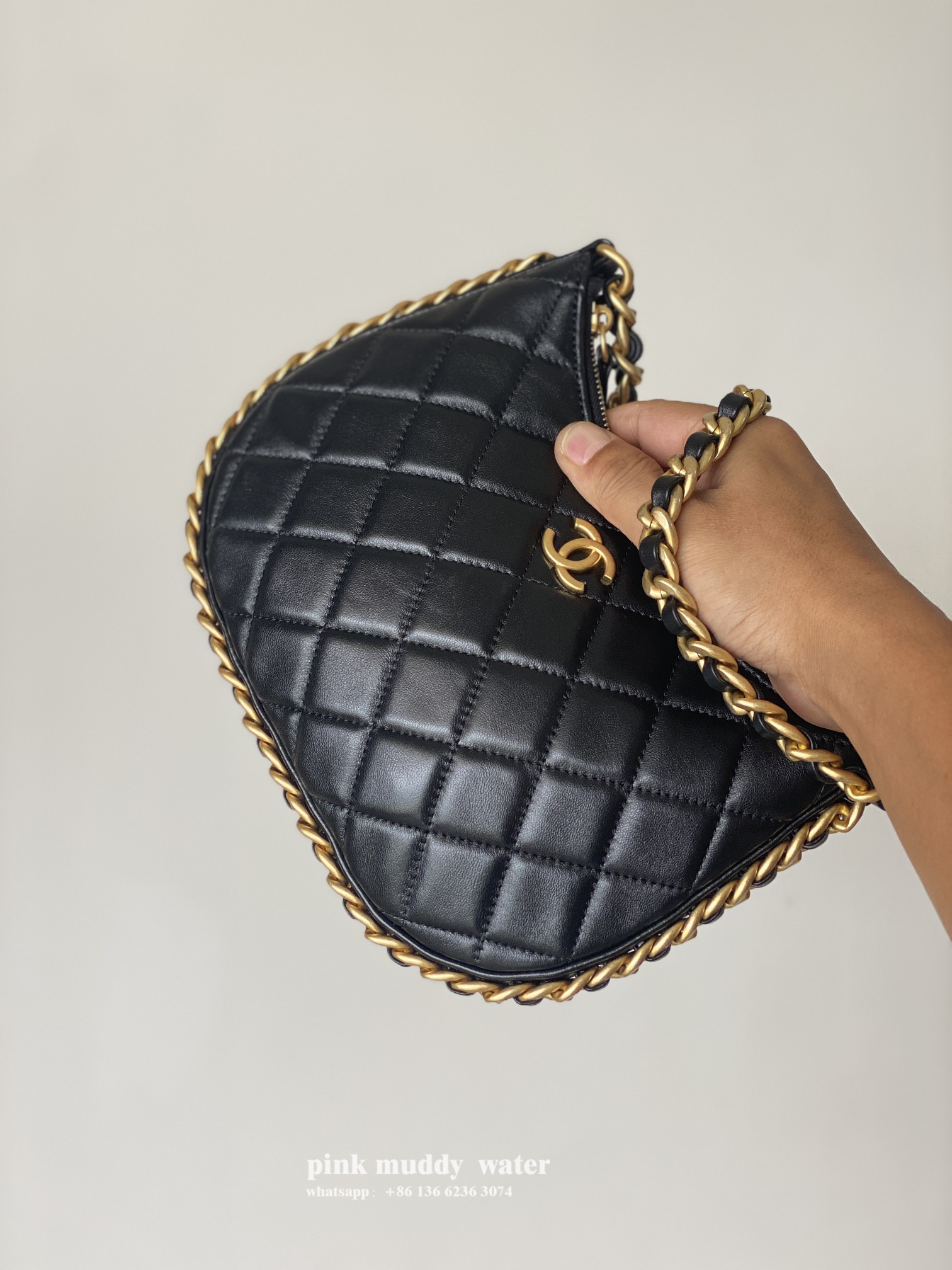 CHANEL 23B Hobo Hippie Bag