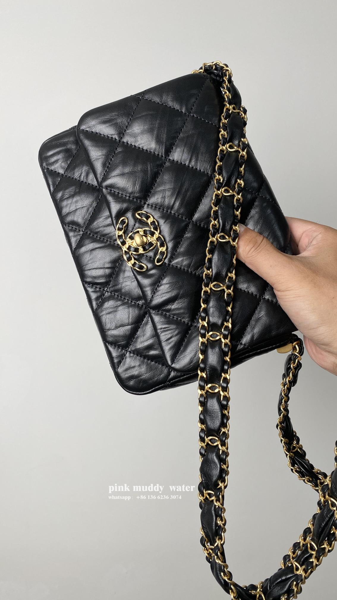 CHANEL 23K Tofu Bag Hobo Bag