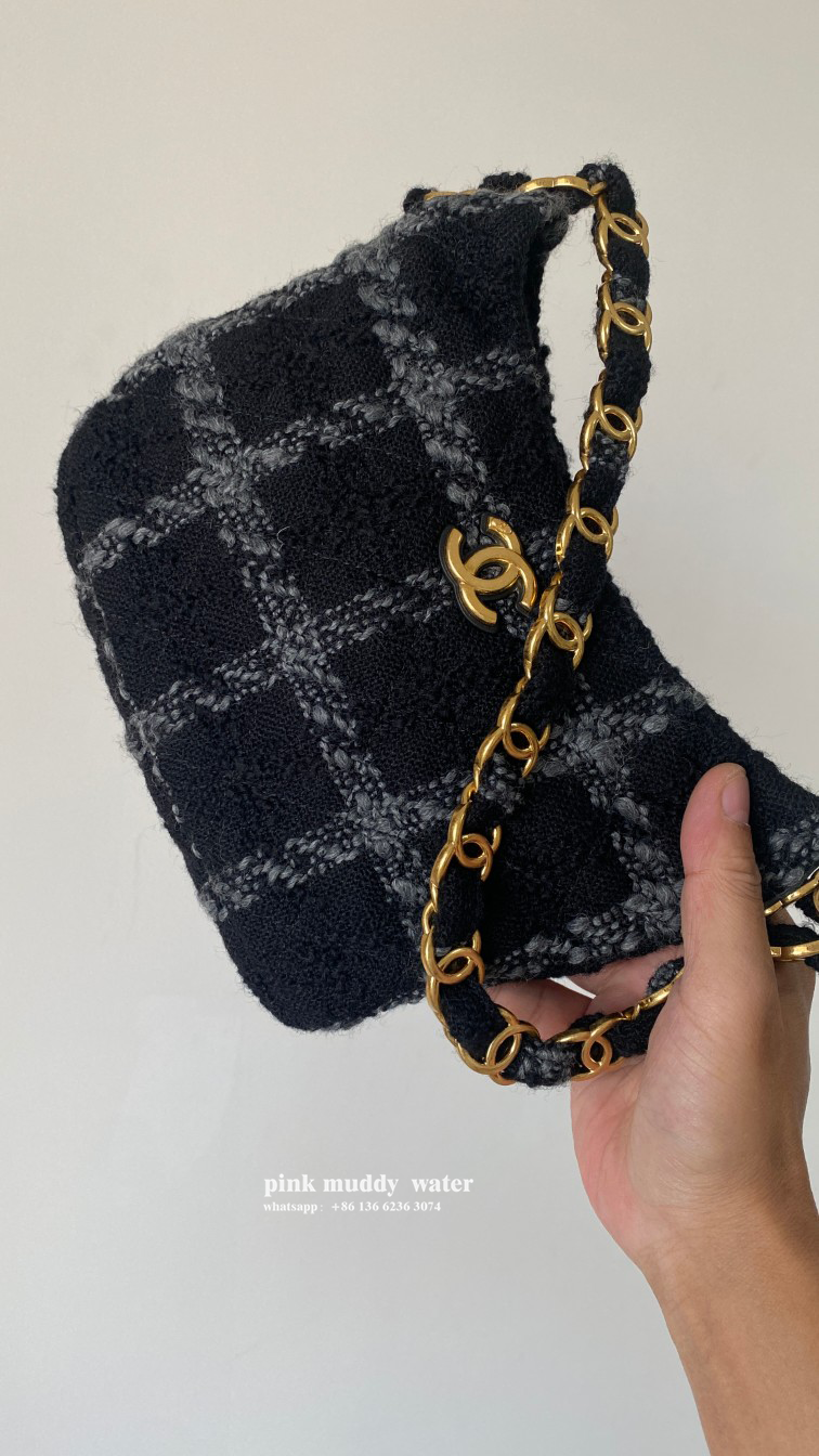 CHANEL 22K also available