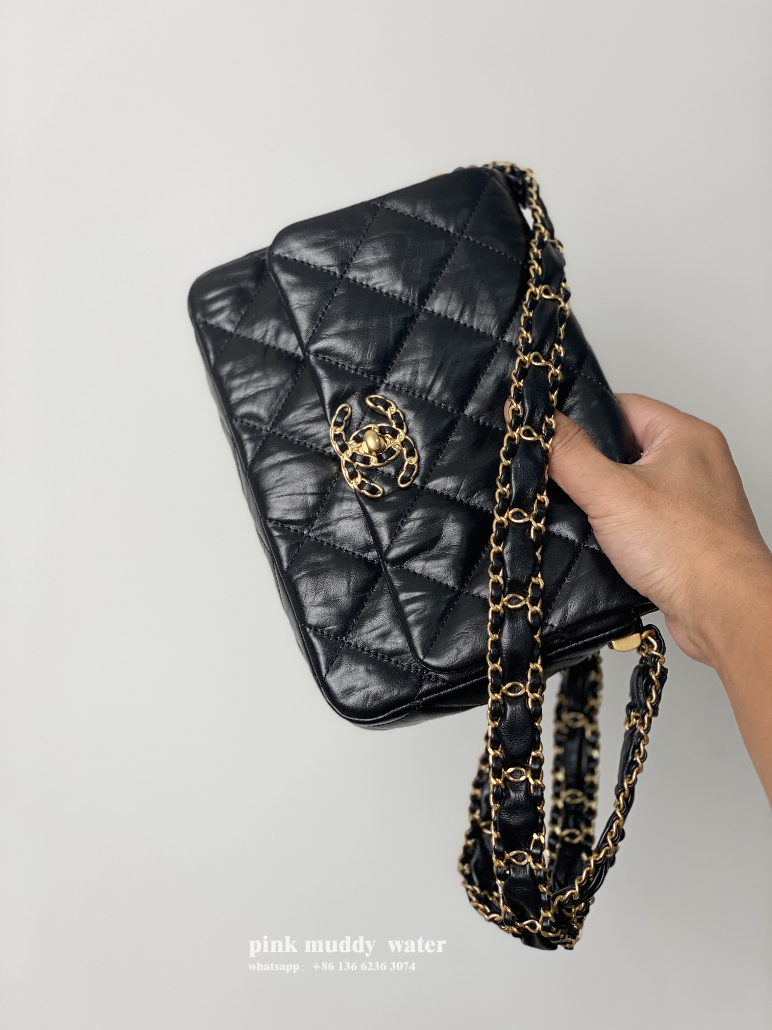 CHANEL 23K Tofu Bag Hobo Bag