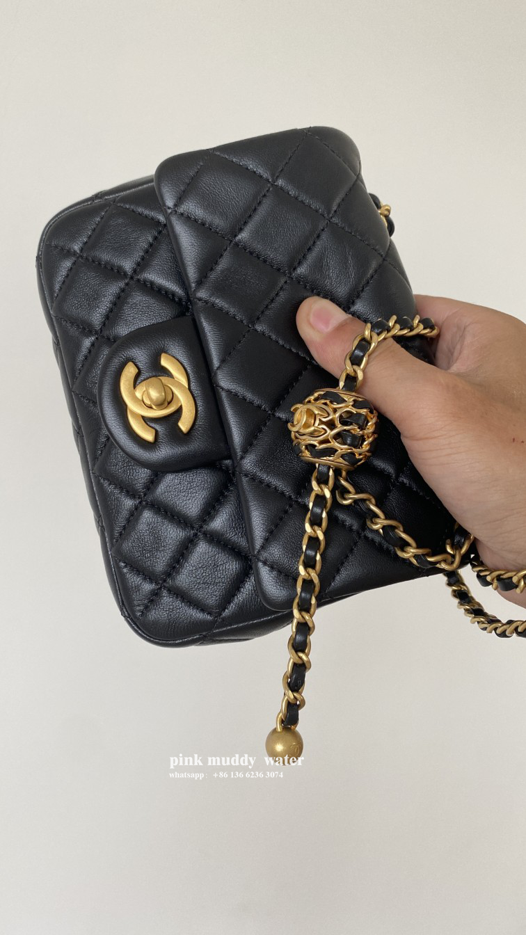 CHANEL 23K Crossbody Bag