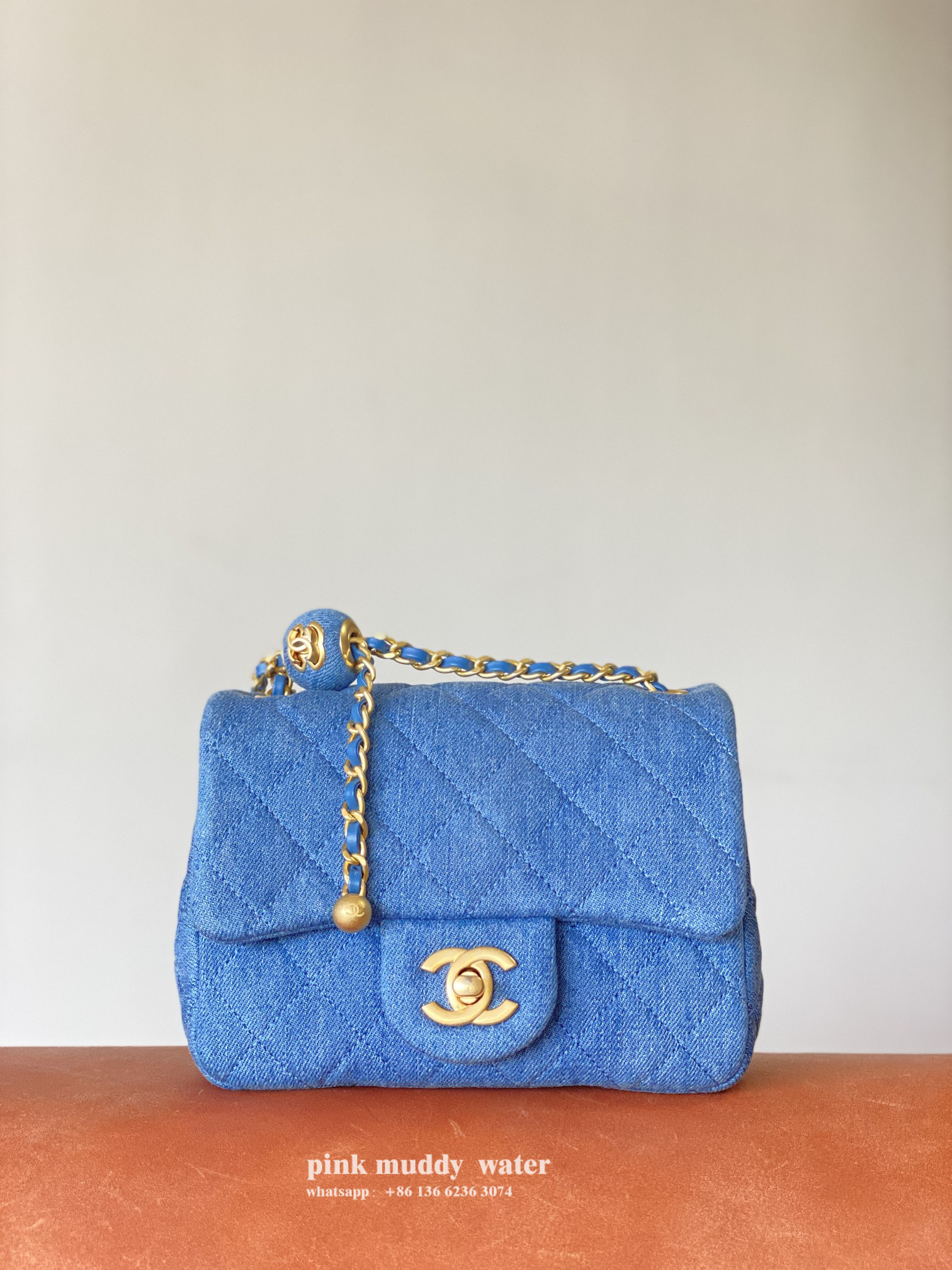 CHANEL 23K Crossbody Bag