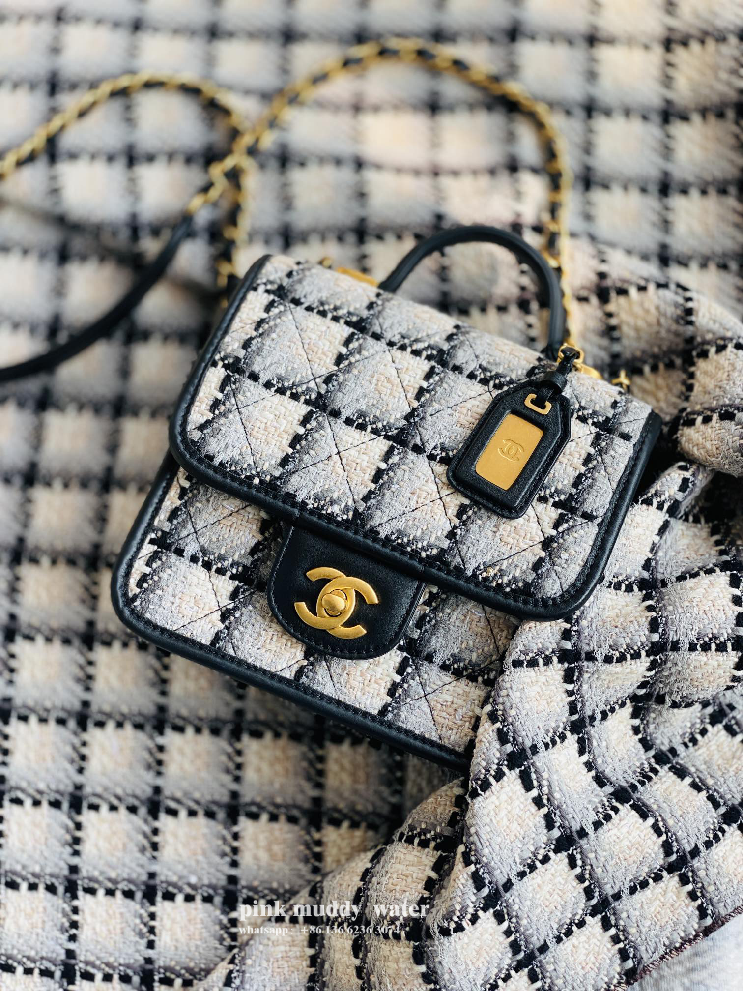 CHANEL 22K Flap Handbag