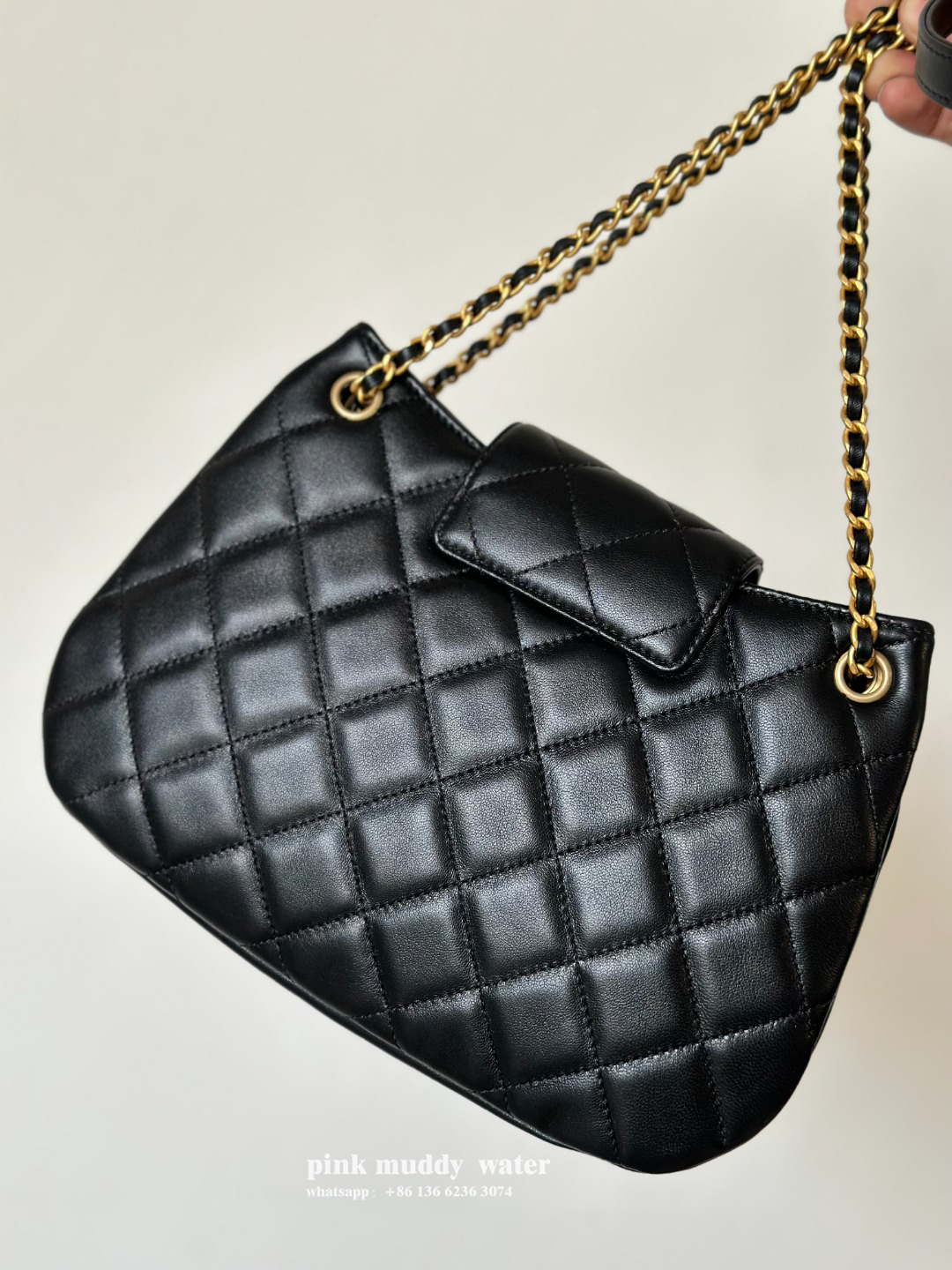 CHANEL 24C Messenger Bag