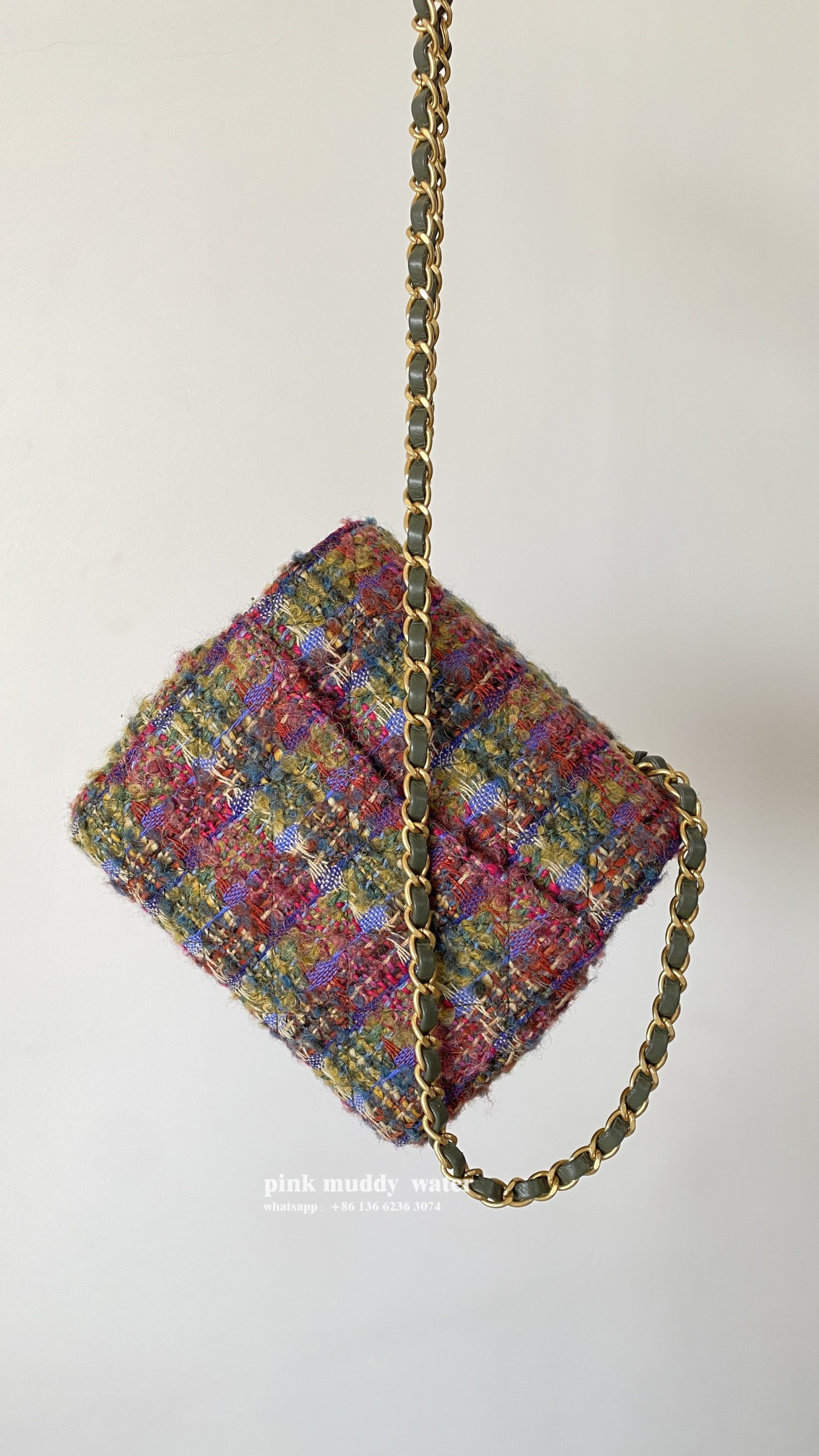 CHANEL 22K Camera Bag