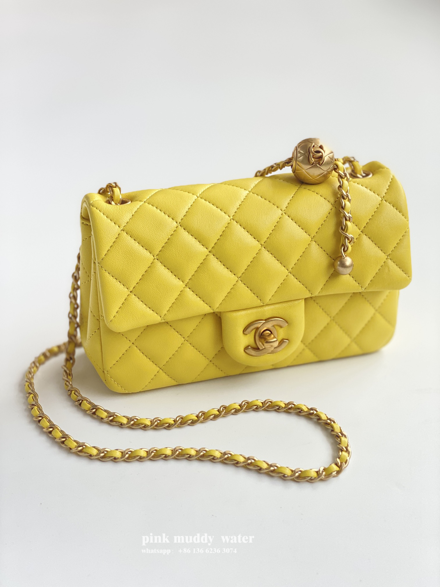 CHANEL Classic Flap CF
