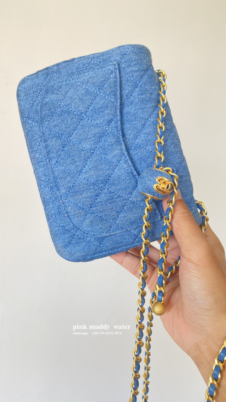 CHANEL 23K Crossbody Bag