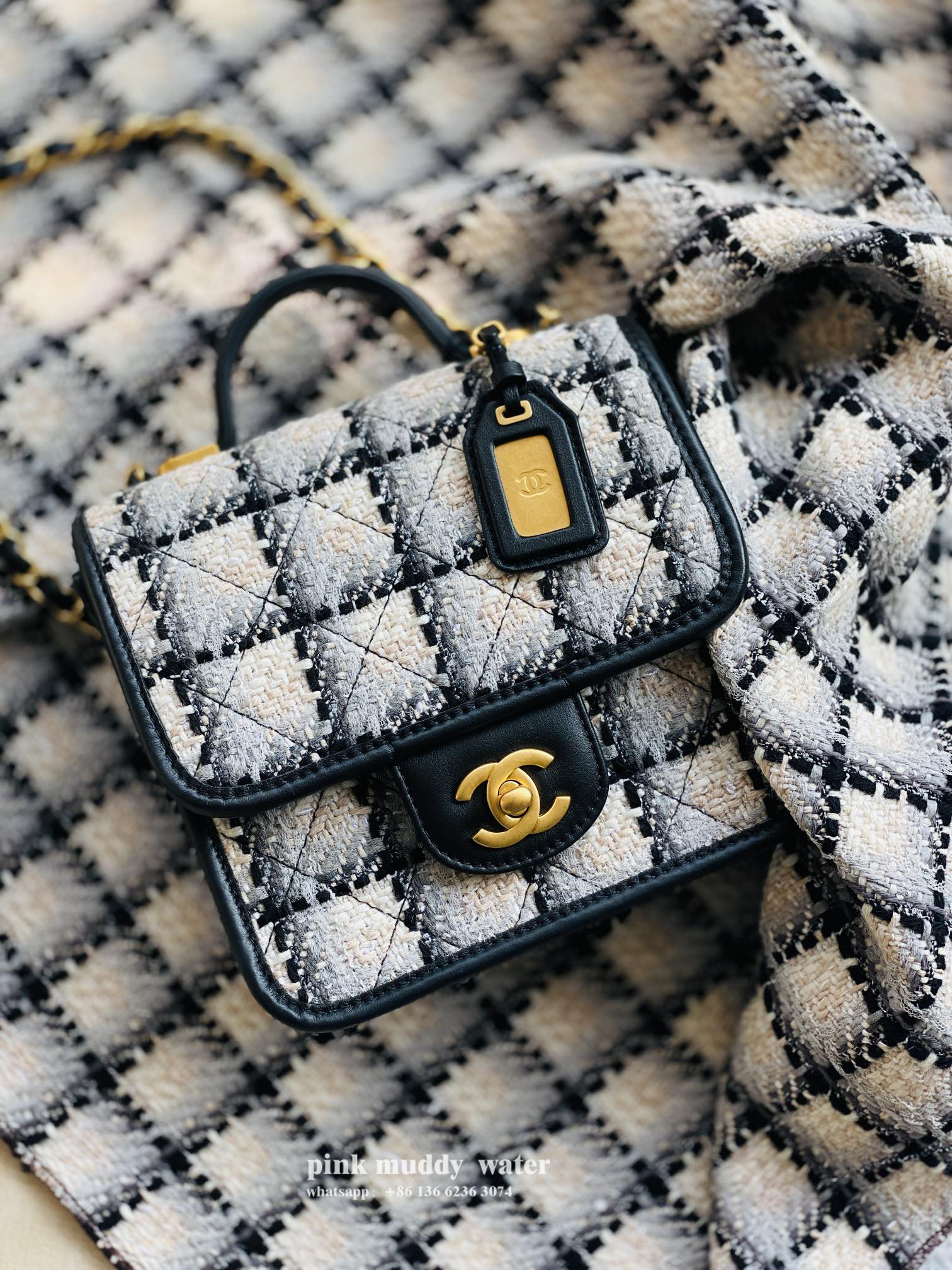 CHANEL 22K Flap Handbag