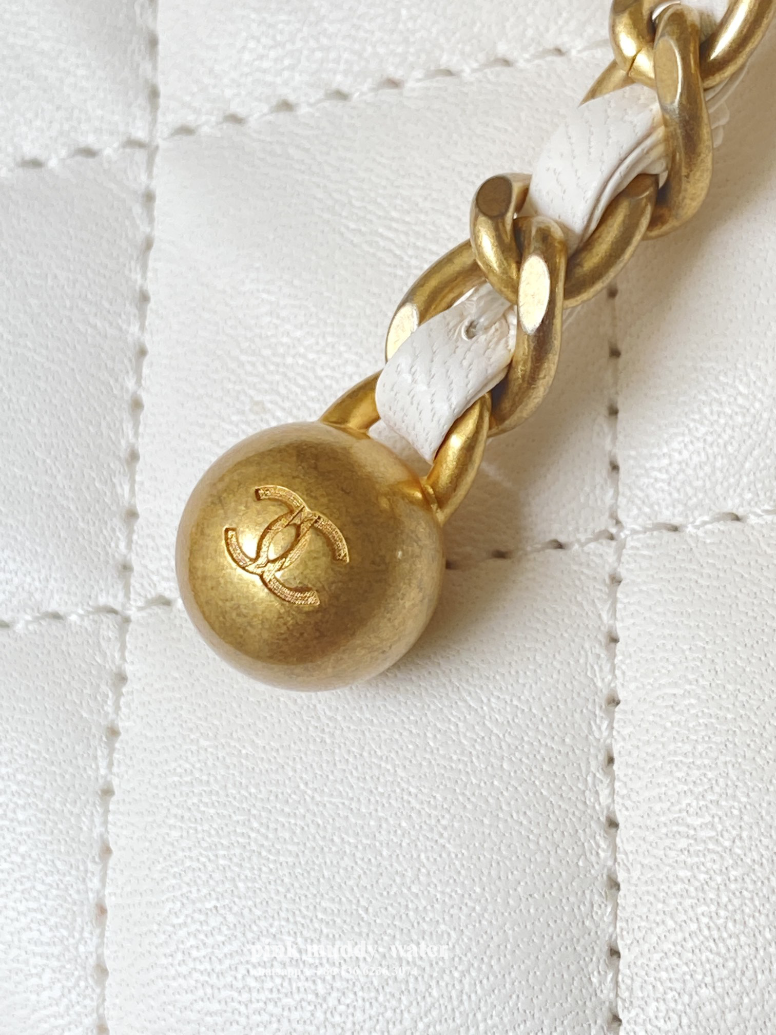 CHANEL Classic Flap CF