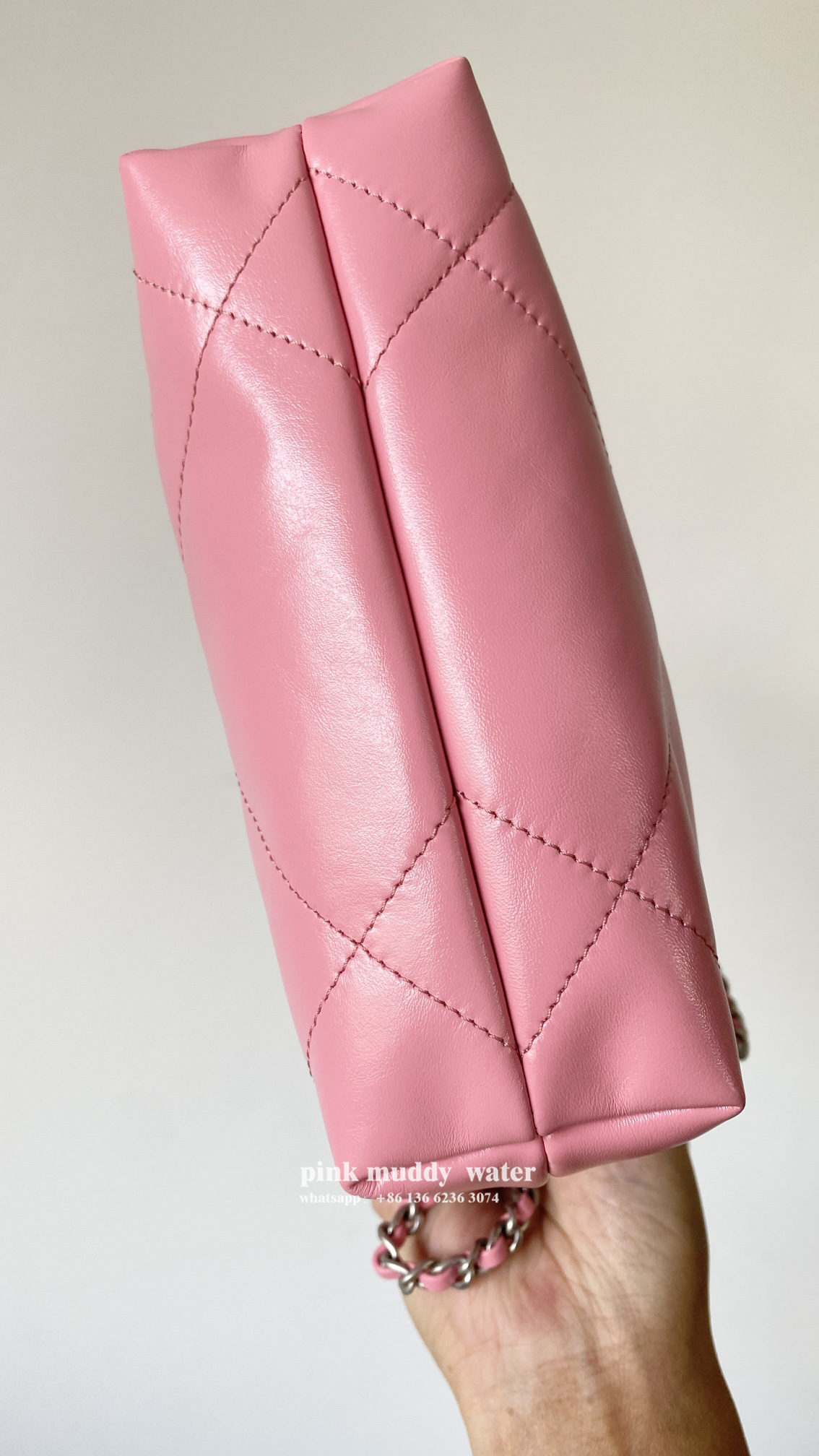 CHANEL 22Bag 23S Crossbody Bag