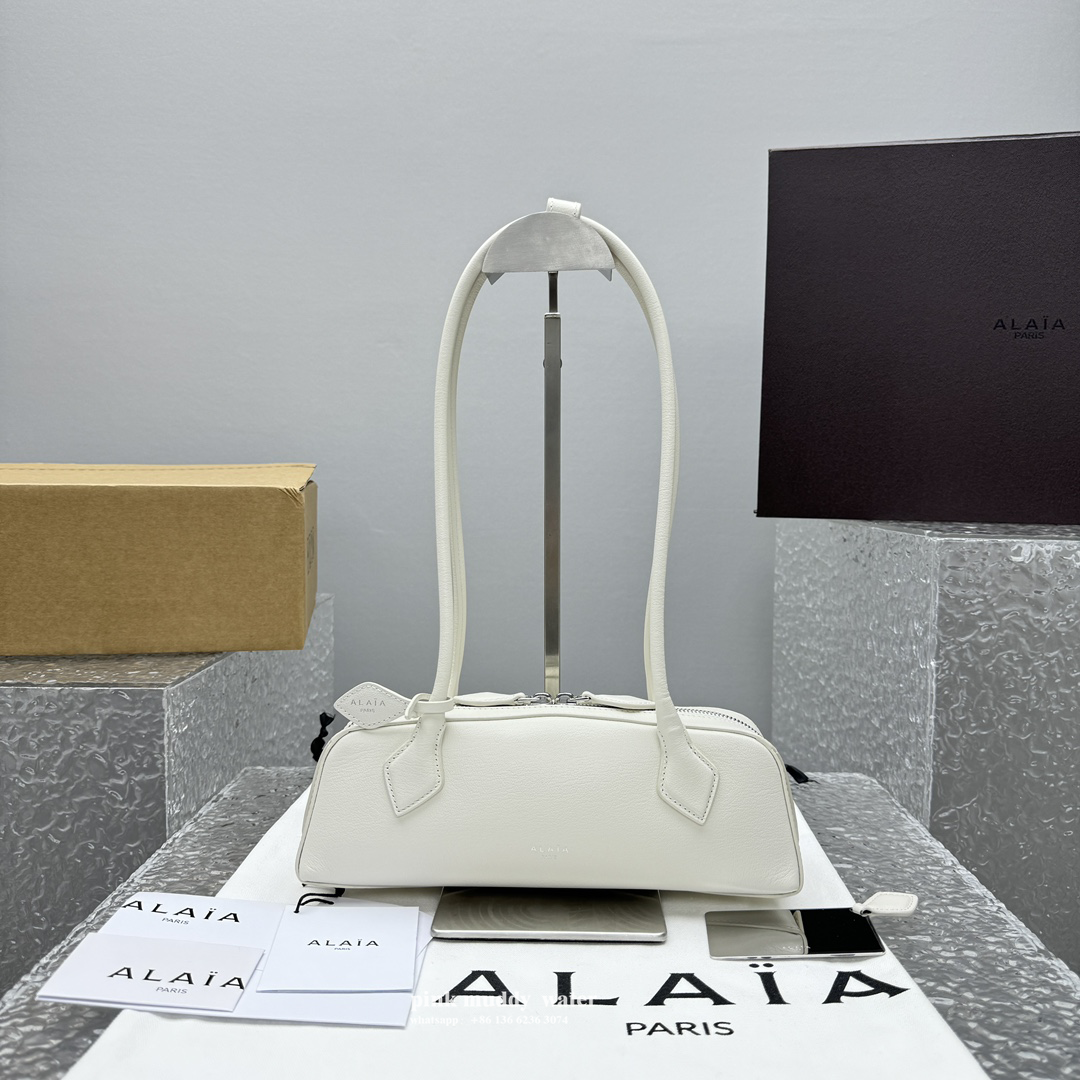 Alaia bag