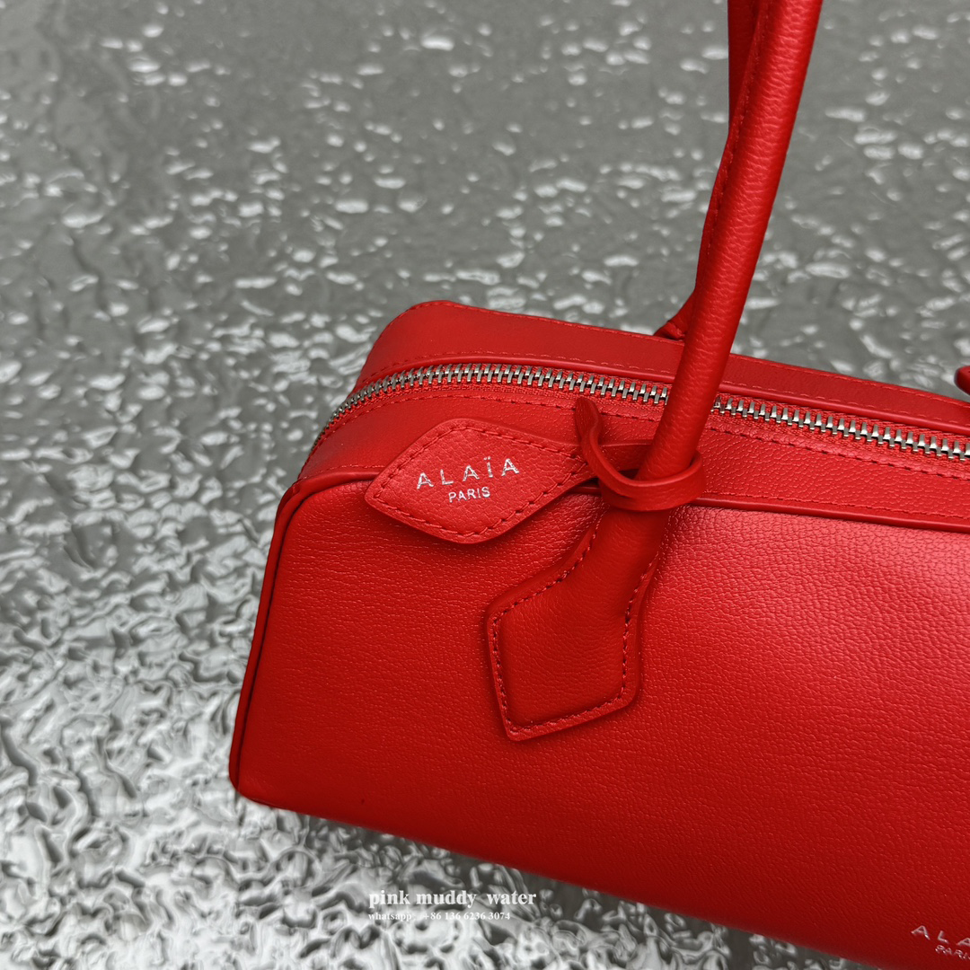 Alaia bag