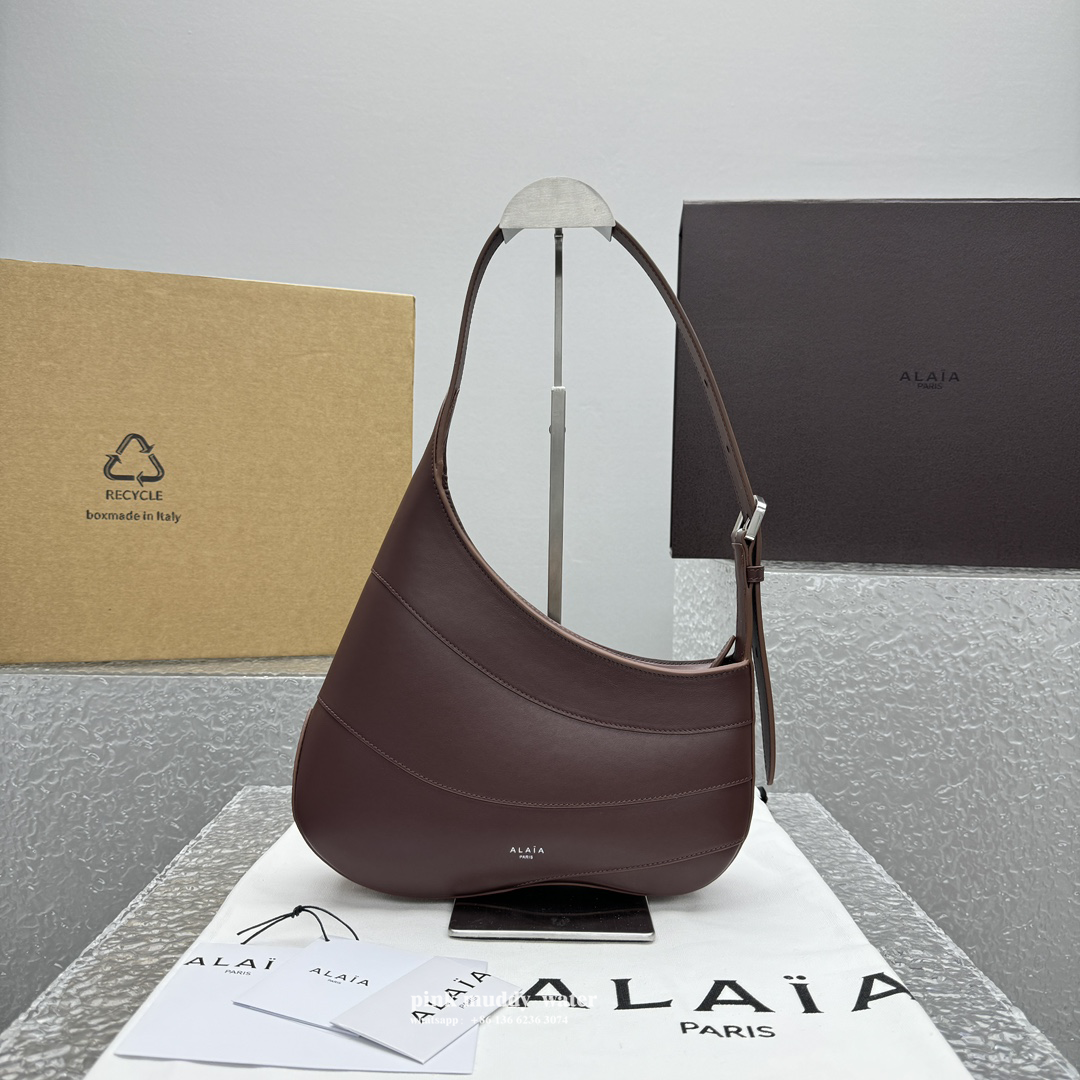 Alaia bag