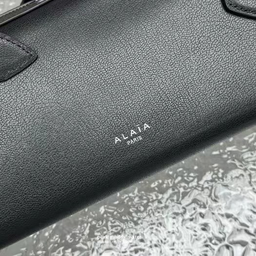 Alaia bag