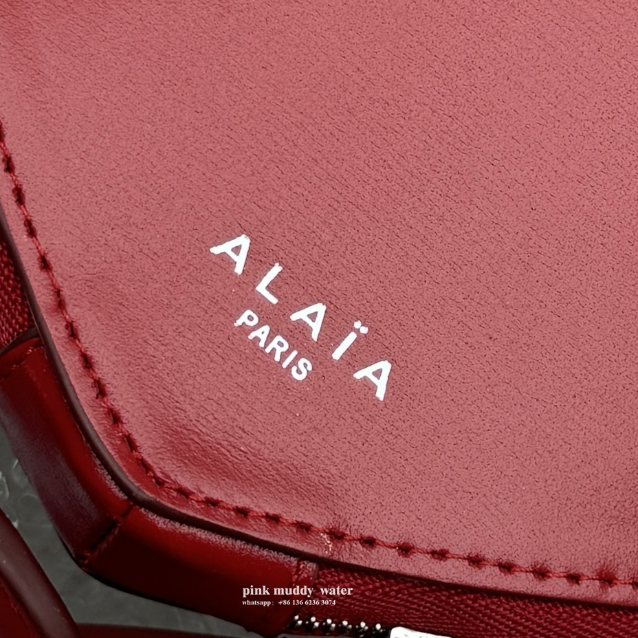 Alaia bag