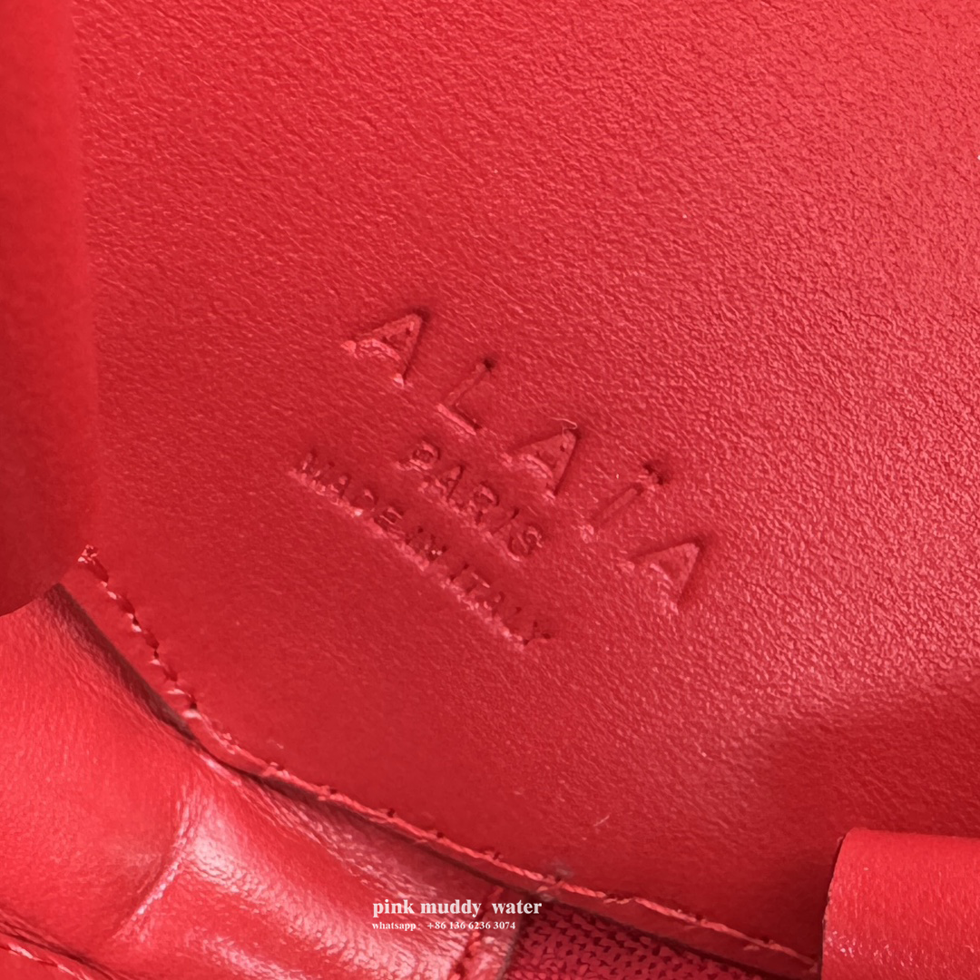 Alaia bag