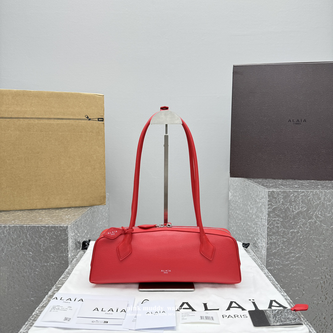 Alaia bag
