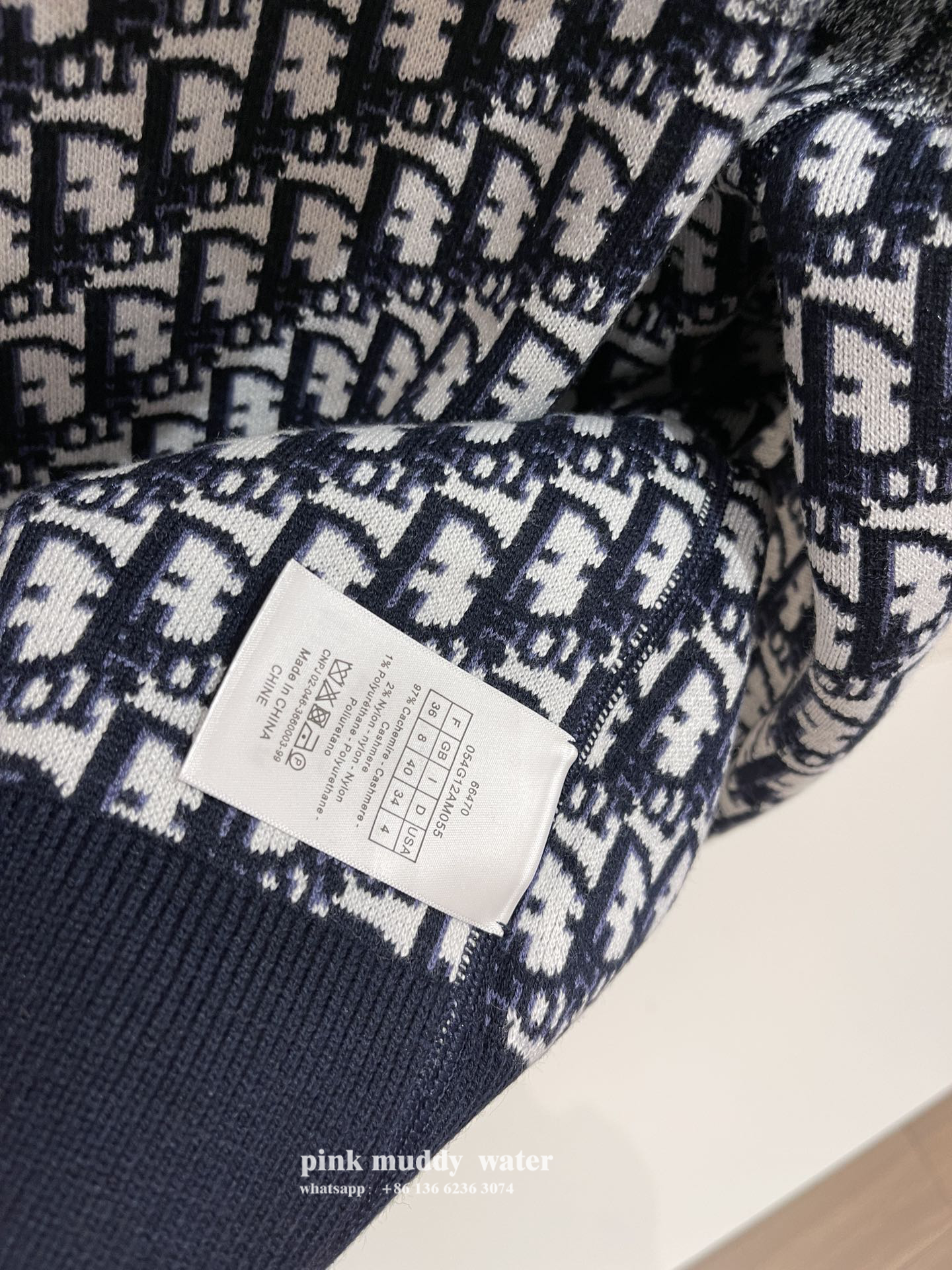 REVERSIBLE ZIPPED CARDIGAN WITH HOOD