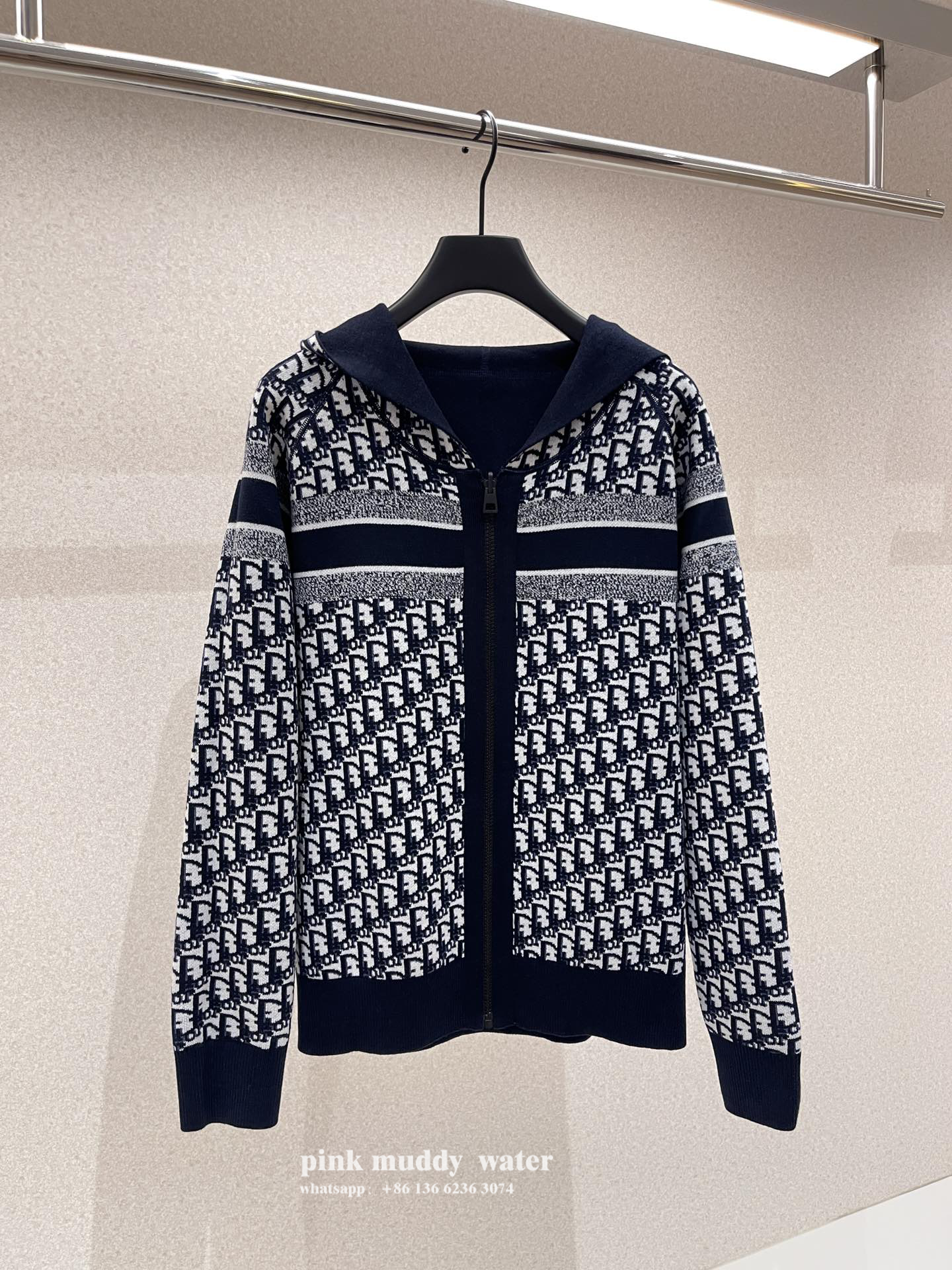 REVERSIBLE ZIPPED CARDIGAN WITH HOOD