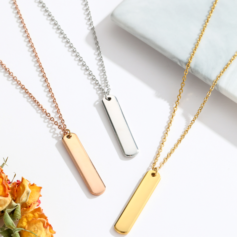 ECGIFT NE015 Personalized Birth Flowers Necklace With Engraved Names Birthday 's Gift For Best Friend Fashion Jewelry Gift For Lover