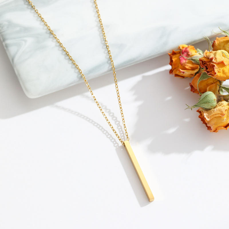 ECGIFT NE002 Personalized Vertical Bar Pendant Necklace Engraved 4 Sides Bar Necklace With Custom Text Birthday Anniversary Gift For Her For Family