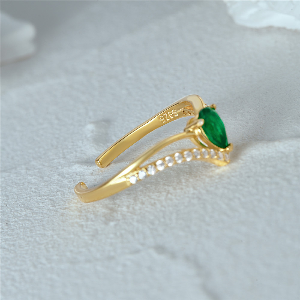 Emerald Engagement Rings