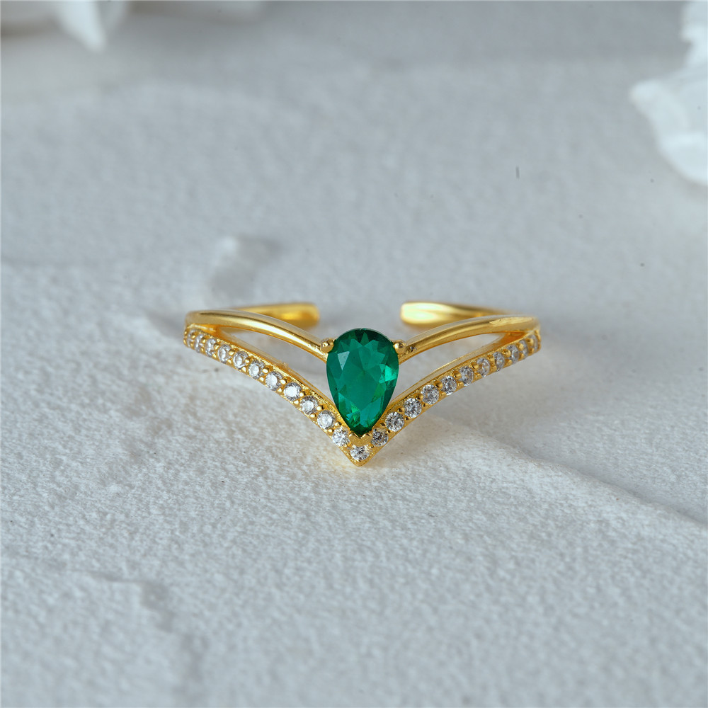 Emerald Engagement Rings