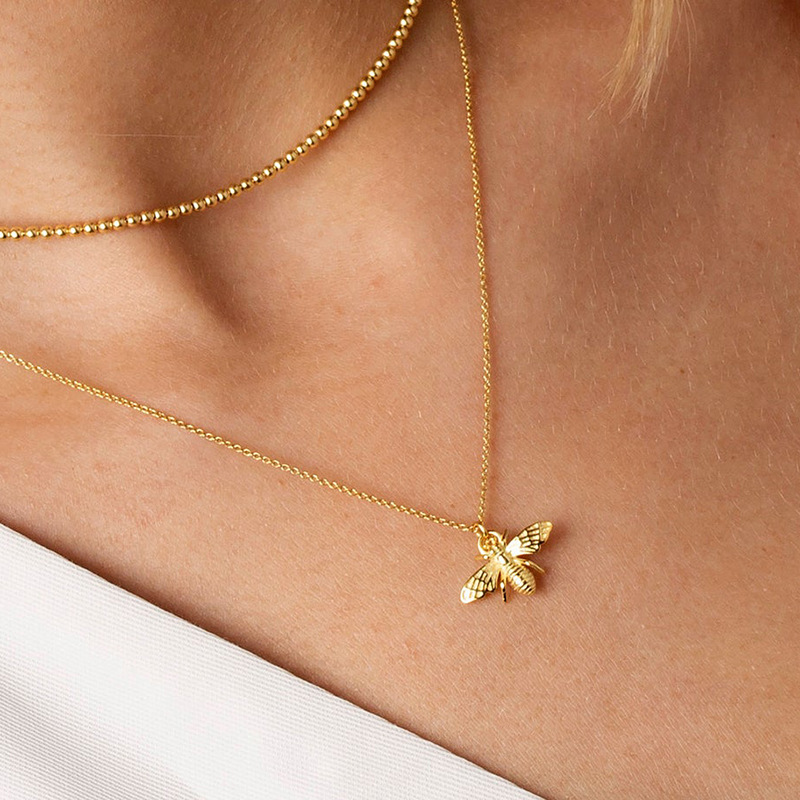 necklace with a bee