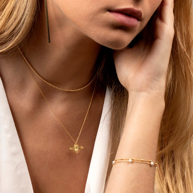 necklace with a bee