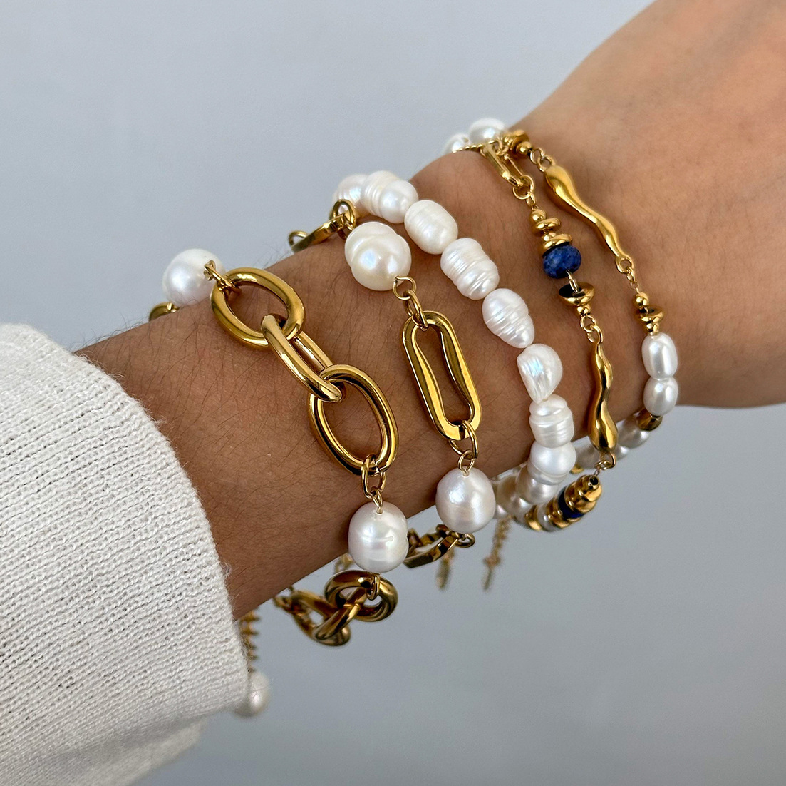 pearl and gold bracelet