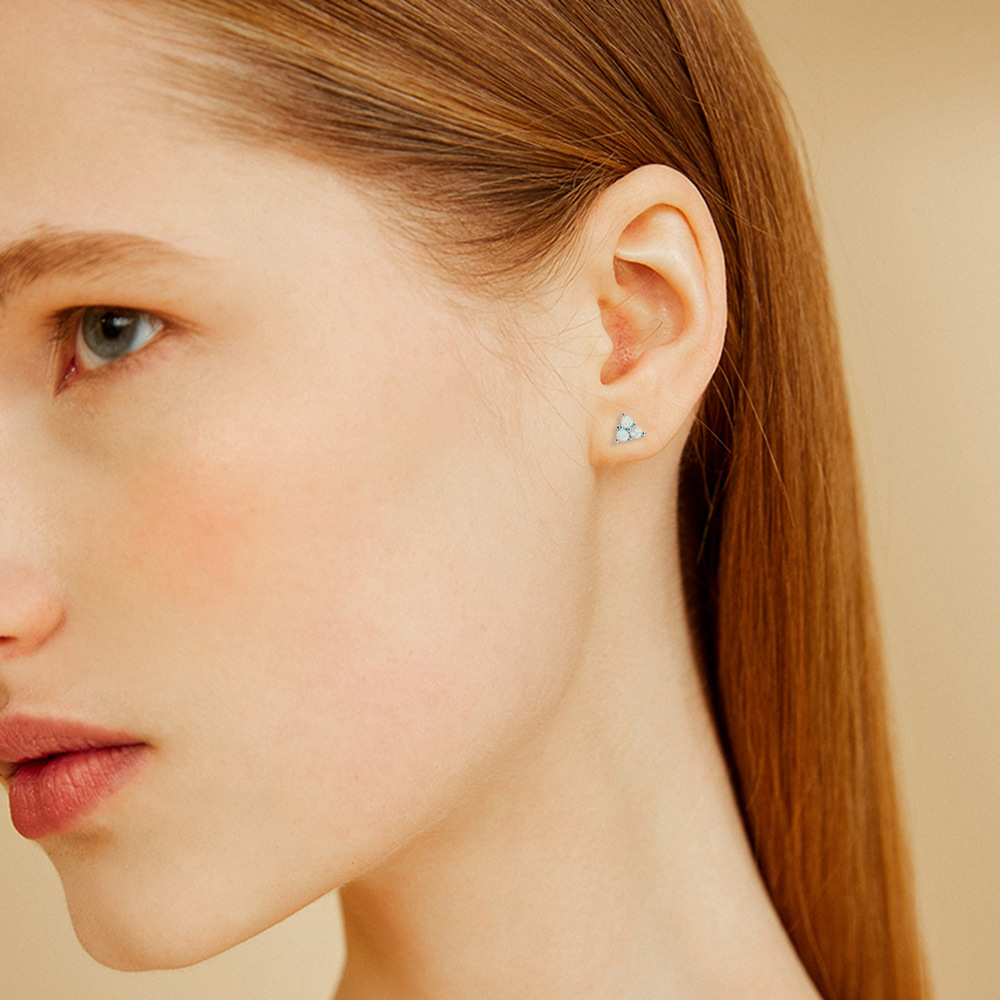 stud earrings