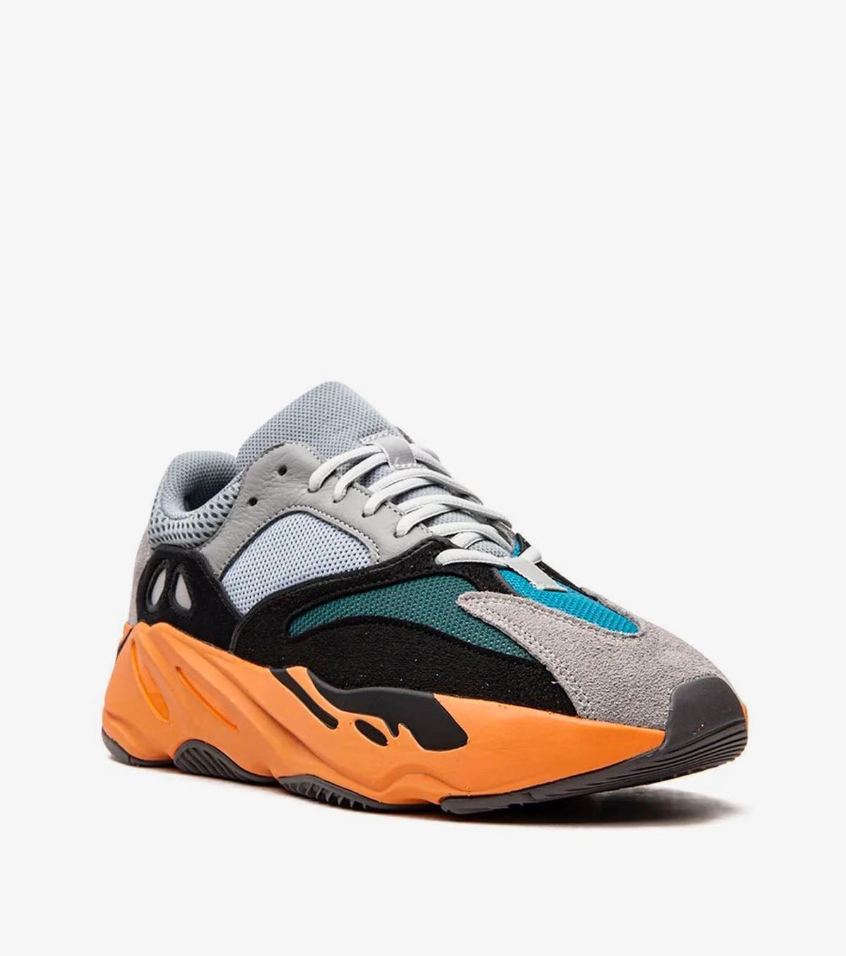 YEEZY Boost 700 