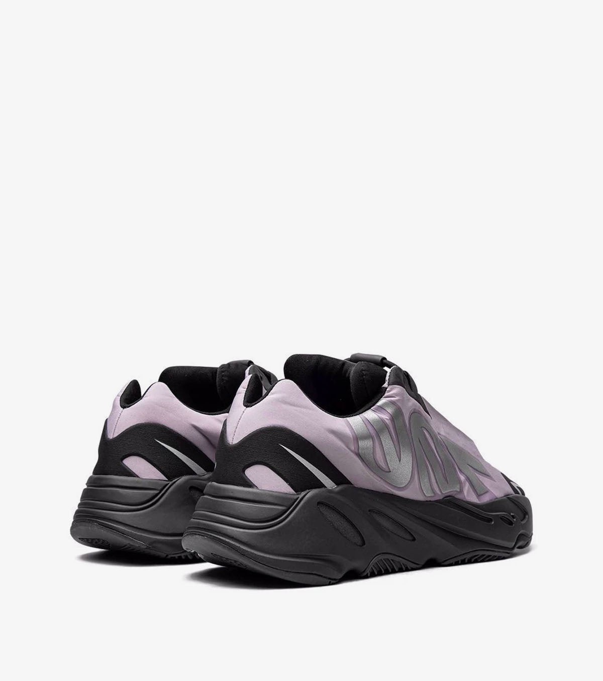 YEEZY 700 MNVN 