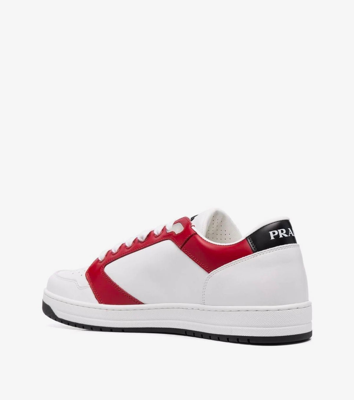 District low-top leather